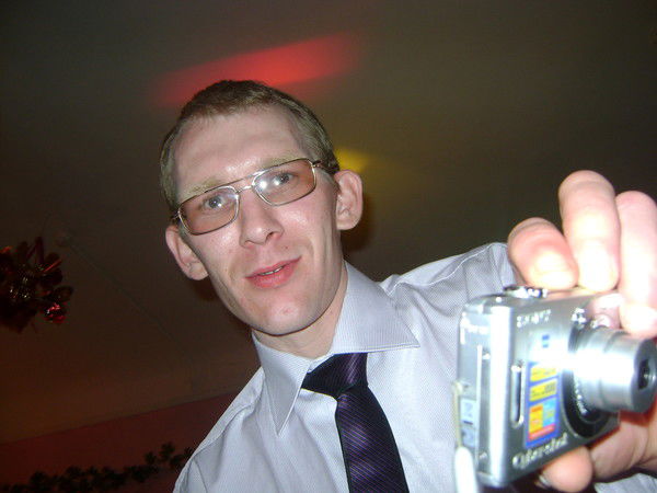 Олег Леонов