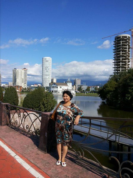 Онай Естекова