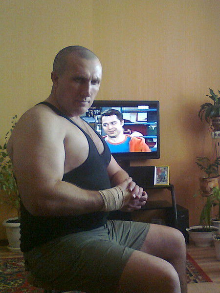 Виктор Петренко