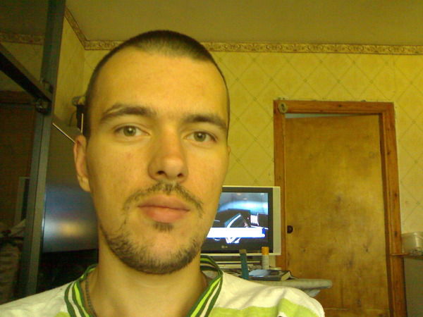 Виктор Михайлов