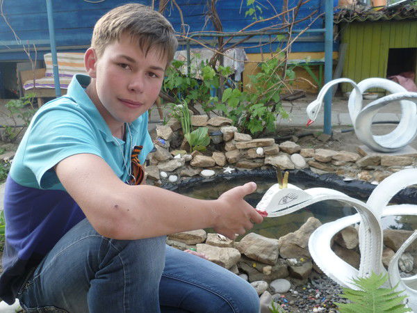 Максим Попов