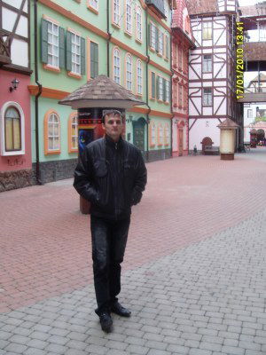 Олег Ененко