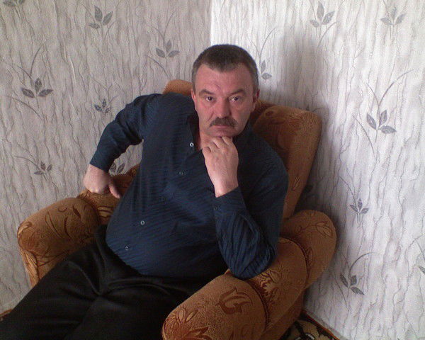 Виктор Олейников