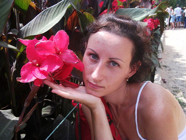 Елена Попова