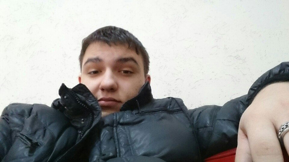 Денис Половинко