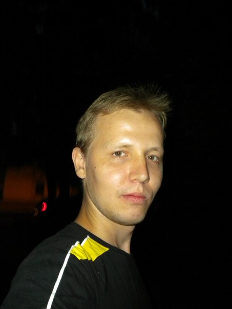 Олег Карлов