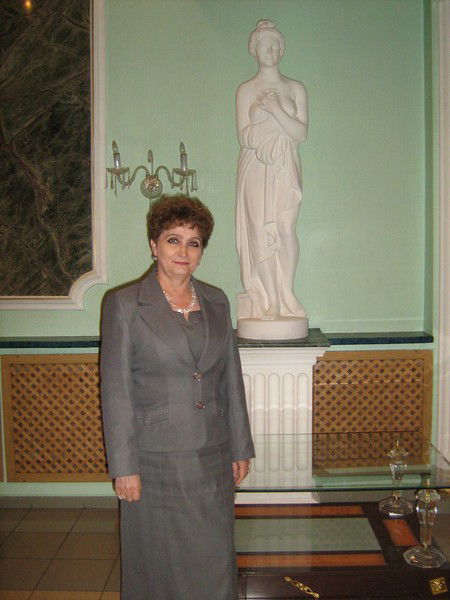 Лариса Комарова