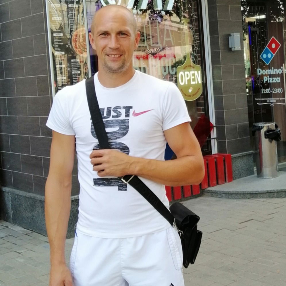 Михаил Степанов