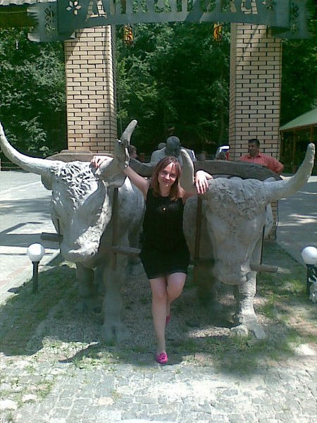 Лена Тихонова