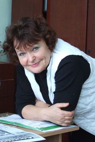 Анна Кутукова