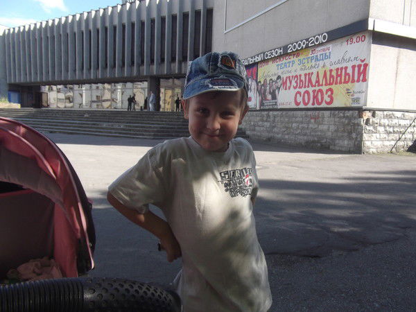 Артем Петров