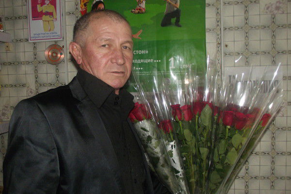 Рустам Баротов