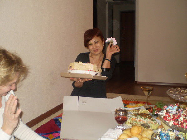 Анар Заруова