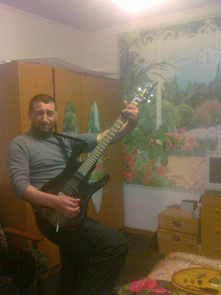 Тахир Кипов