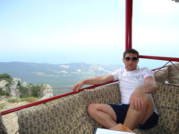 Виталий Корна