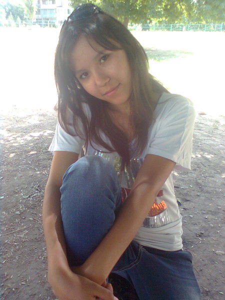 Лола Абдилова