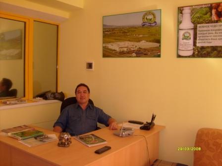 Роберт Аринов