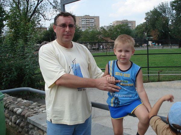 Александр Волков