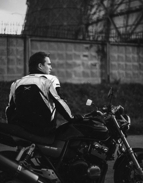 Евгений Иванов