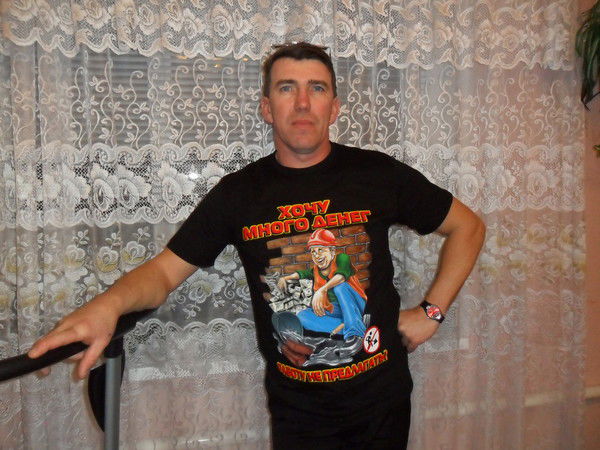 Дмитрий Макаров