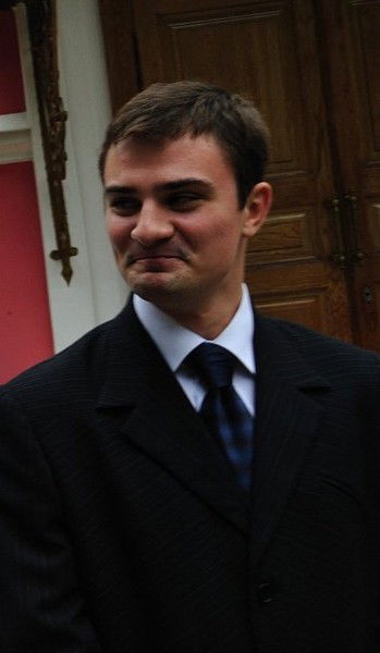 Эдуард Горелов