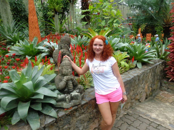 Анастасия Непомнящая