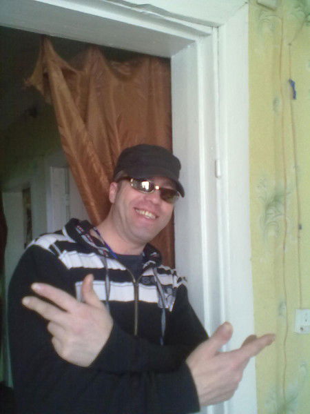 Олег Хлопов