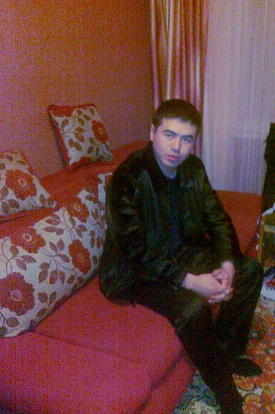 Ади Мукашев