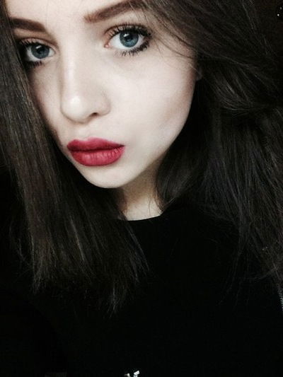 Анна Миатова