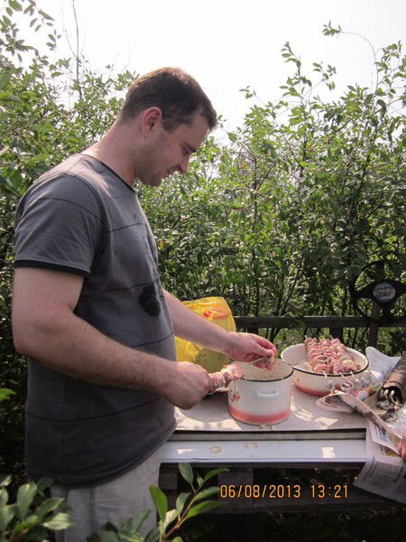 Андрей Серов