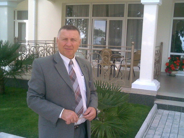 Анатолий Ковалев