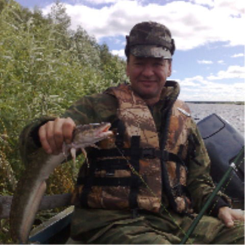 Александр Ефремов