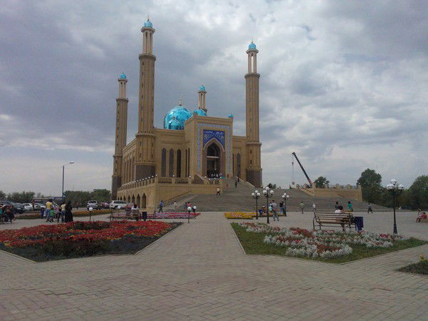 Мадениет Каким