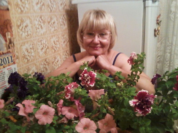 Нина Сивкова (Симоченко)