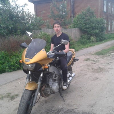 Роман Гущин