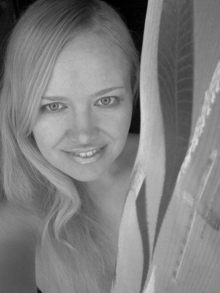 ***** Лариса *****