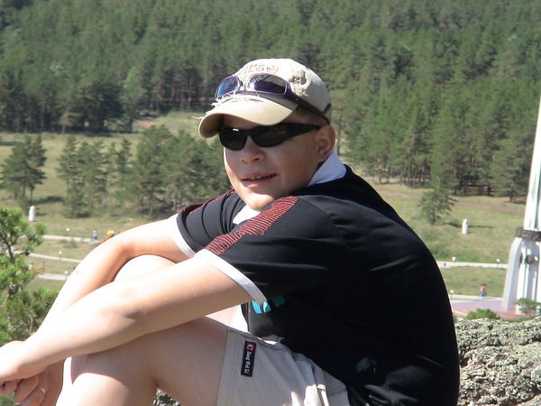 Эдуард Назаркин