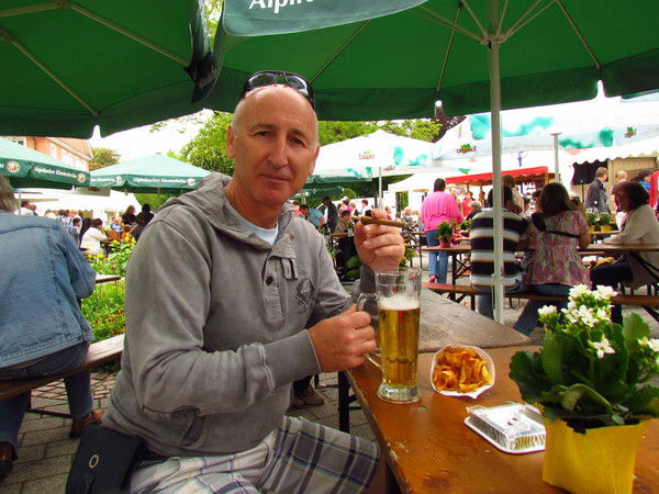 Владимир Альтговзен