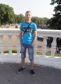 Евгений Бобров