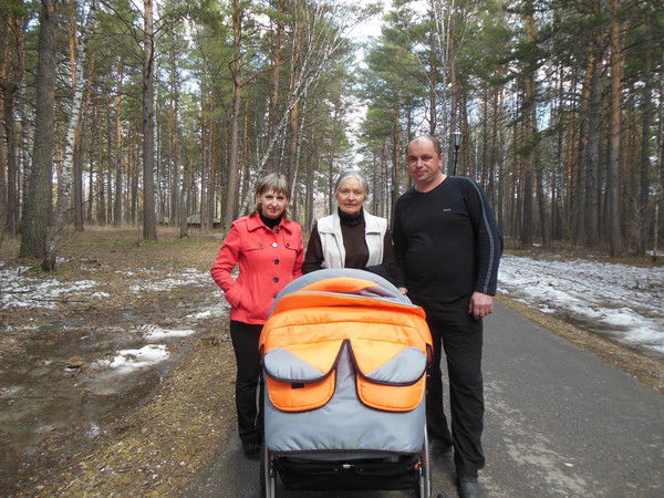 Елена Попова