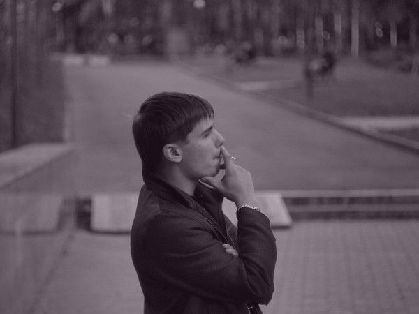 Денис Олейников