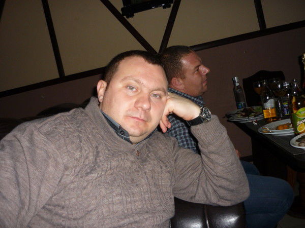 Артем Фроленко