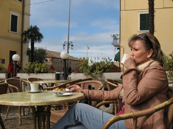 Людмила Серова