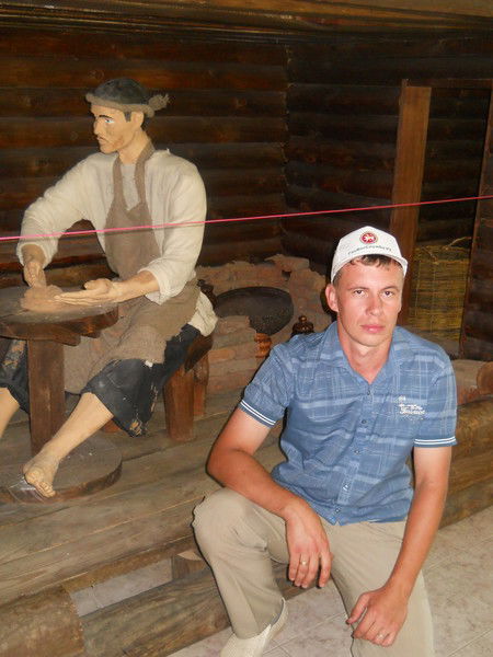 Евгений Лазарев