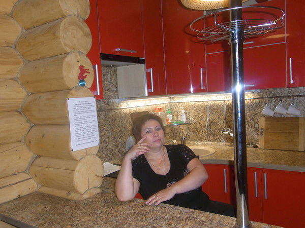 Елена Суханина