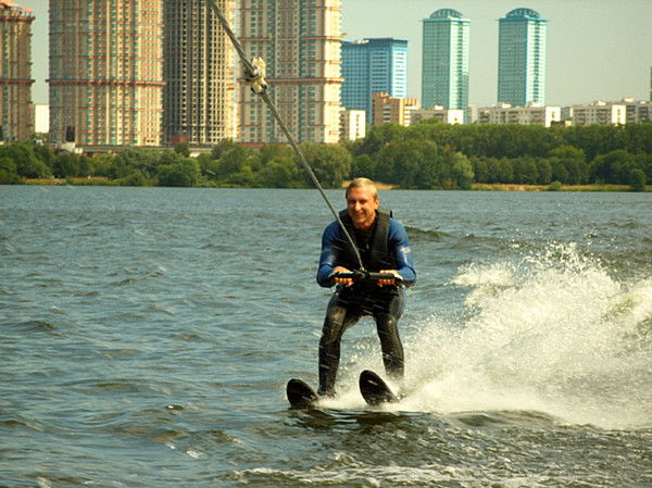 Юрий Козлов