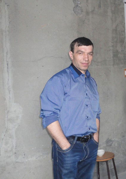 Анатолий Новиков