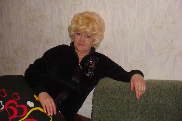 Нина Молодцова