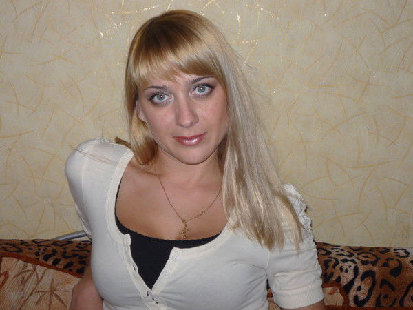 Елена Хучбарова