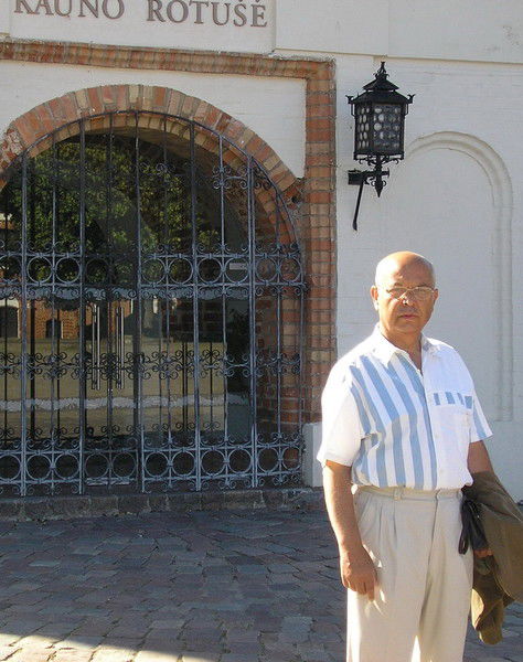 Борис Новожилов